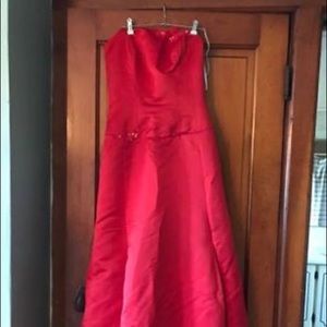 Red prom dress